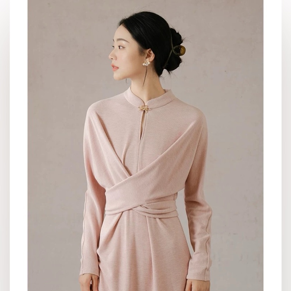Soft jersey dress in dark pink color